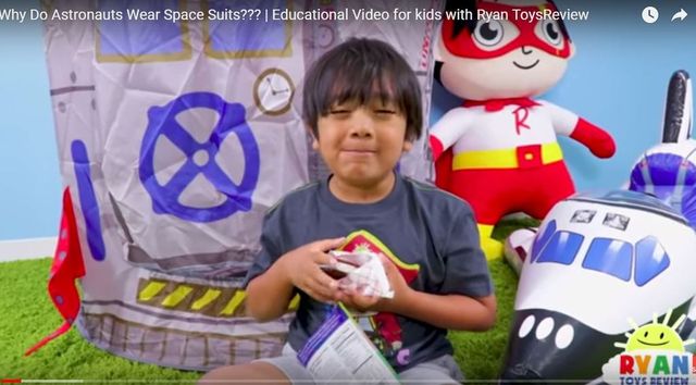 Un băiețel de șapte ani a câștigat 22 de milioane de dolari cu canalul său de YouTube