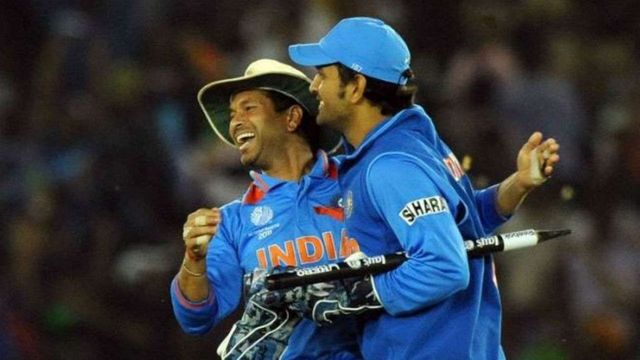 Tendulkar Expects Dhoni to Control the Game From One End Now
