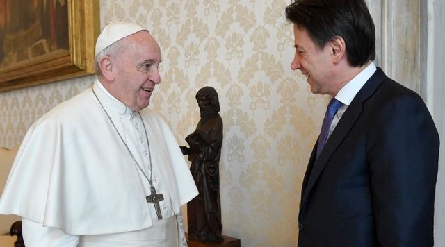 Coronavirus, il premier Giuseppe Conte incontra Papa Francesco in Vaticano