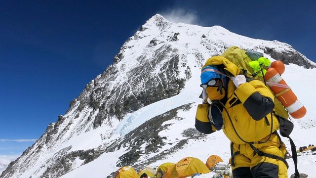 Nagyon durva rekordmászás a Mount Everesten