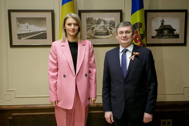 Igor Grosu s-a întîlnit cu președintele interimar al Senatului României