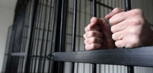Un tânăr din Edineț va petrece 13 ani în închisoare, după ce a violat o bătrână de 71 de ani