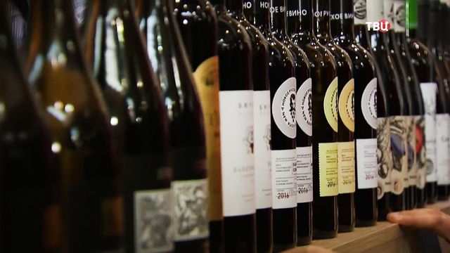 Депутат Госдумы предложил знакомить детей с алкоголем с 13 лет