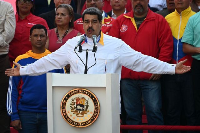 Maduro előrehozott választást javasolt a venezuelai ellenzéknek