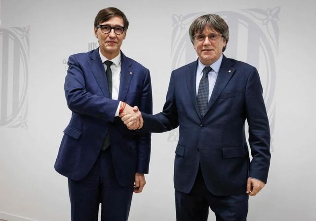 Junts ataca a Illa y le busca su versión catalana del 'Ventorro' en el 12-O