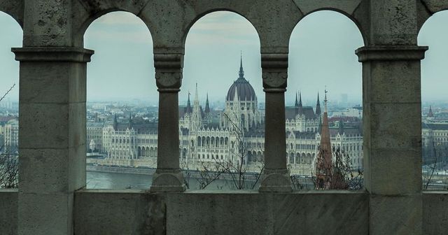 Češi mohou do Maďarska na rezervované pobyty s negativním testem