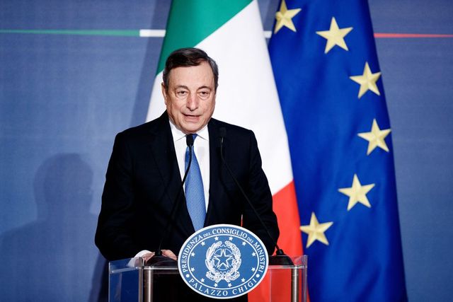 Sondaggi Quirinale, gli italiani non vogliono Draghi al Colle e sperano ancora nel Mattarella bis