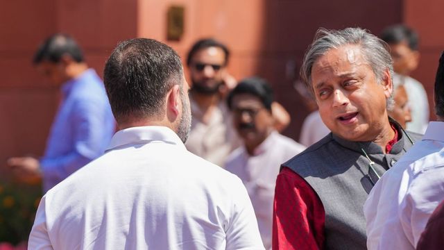 Shashi Tharoor Admits Differences With Congress Leadership, Says No One Has Reached Out To Me
