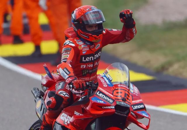 Marc Márquez, al acecho de Rossi por ser la 'cabra' de MotoGP