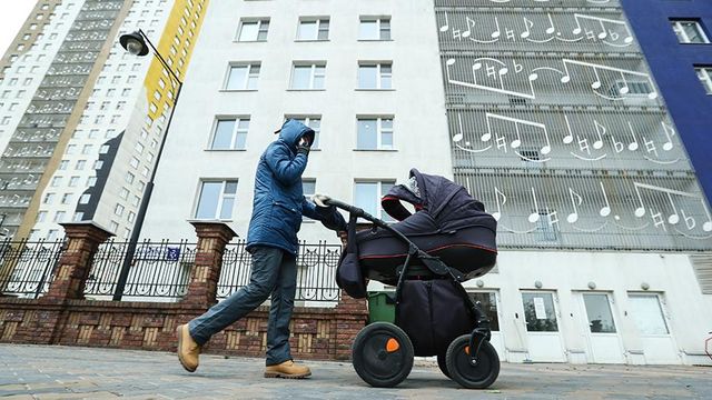 Собянин упростил порядок получения социальных выплат для семей с детьми в Москве