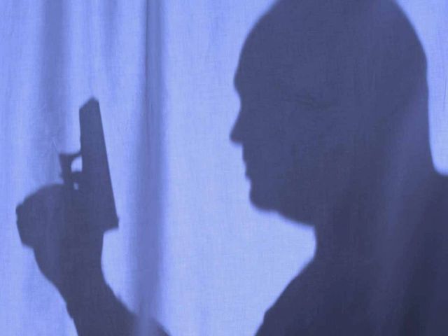 Ревнивый мужчина застрелил супругу в Москве