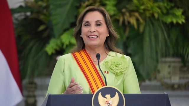 El Congreso de Perú destituye de manera exprés a la presidenta Dina Boluarte