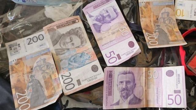 Funcționarul public implicat în instruirile din Serbia pentru pregătirea dezordinilor în masă, arestat pentru 30 de zile