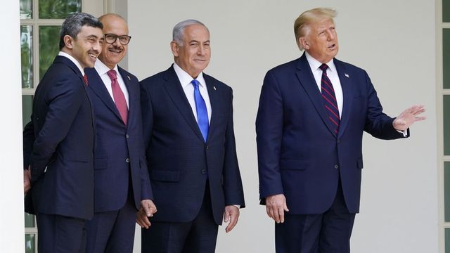 Aláírták az Izrael és két arab ország közötti békét a Fehér Házban
