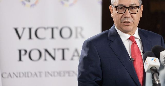 Victor Ponta a votat spontan, în drum spre București
