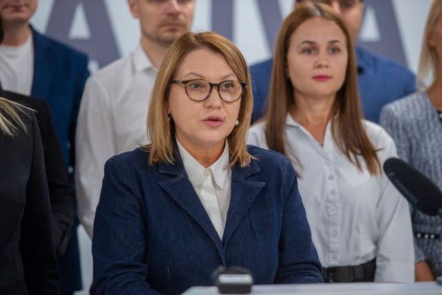Angela Cutasevici : Profesorii respectați și bine plătiți, prioritate în reforma educațională