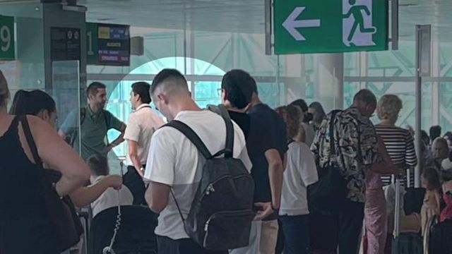 Iñaki Peña se va al Elche y deja vía libre a Szczesny