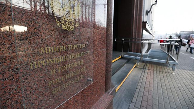 Две трети российских АЗС уличили в обмане покупаталей