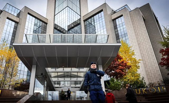 Russia, droni ucraini su Budënnovsk: in fiamme impianto petrolchimico