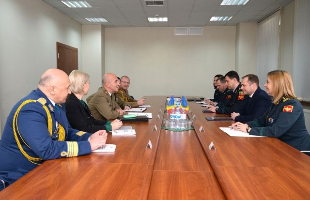 La Chișinău se desfășoară reuniunea Comisiei mixte moldo-română în domeniul apărării