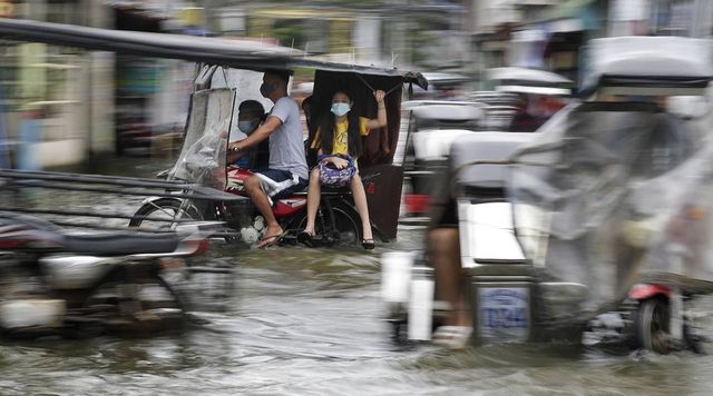 Typhoon Goni to hit Philippines early Sunday after gaining strength
