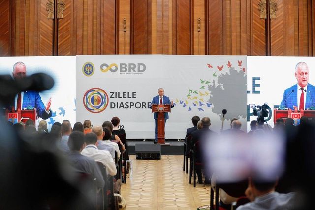 Президент Молдовы и премьер-министр приняли участие в открытии Дней диаспоры в Молдове