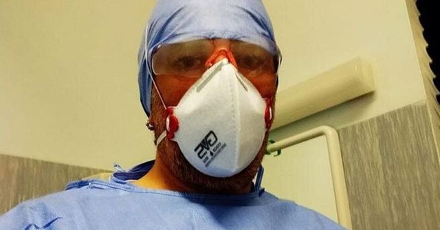 Cremona, lo sfogo di un infermiere: “Ci risiamo, ricominciamo a ricoverare pazienti covid gravi”