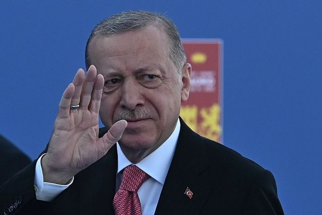Erdogan megint belengette a vétót