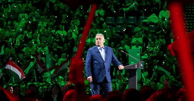 Nyilvános felvételt hirdet a Harcosok Klubja, Orbán Viktor hét törvényt fogalmazott meg
