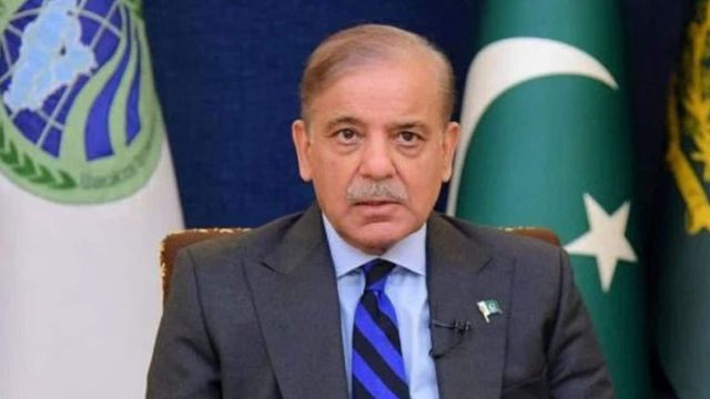 'Allies no longer expect us to come with begging bowl': Pak PM's big admission