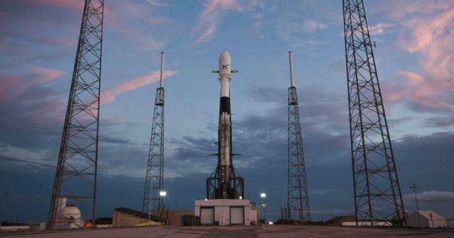 Společnost SpaceX úspěšně zahájila budování sítě Starlink