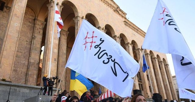 Депутатам парламента Грузии во время заседания потребовалась медпомощь