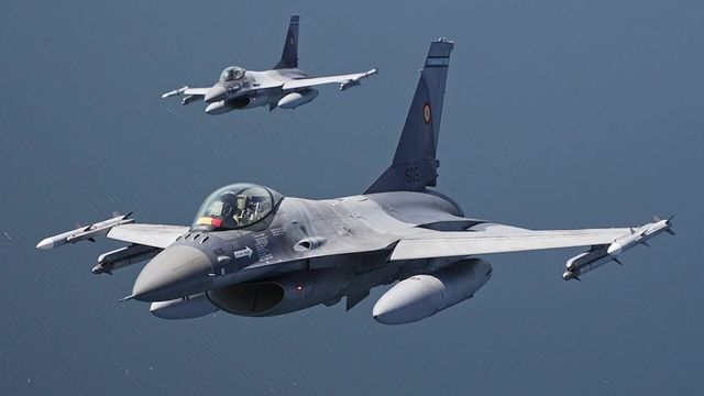 Alertă pe cerul României. Avioane străine pe teritoriul țării, Armata a ridicat aeronave de luptă
