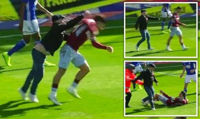 VIDEO Jack Grealish, jucătorul lui Aston Villa, a fost lovit cu pumnul de un suporter al lui Birmingham