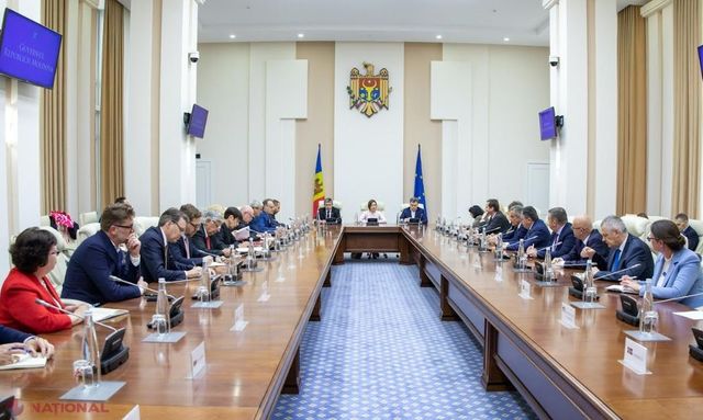 Igor Grosu, Maia Sandu și Dorin Recean au avut o ședință cu ambasadorii statelor UE și cu partenerii de dezvoltare