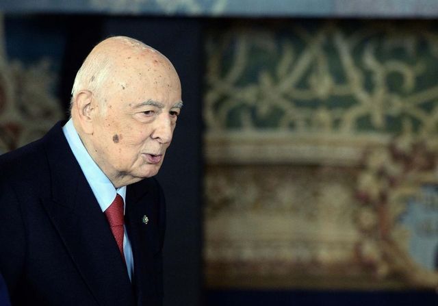 Napolitano, martedì funerali di Stato con cerimonia laica a Montecitorio