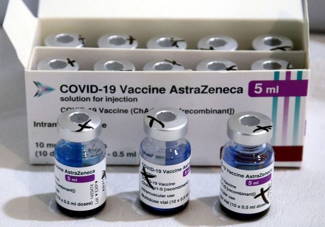 Câți români au renunțat la vaccinarea cu AstraZeneca după relatările privind posibila apariție a trombozelor