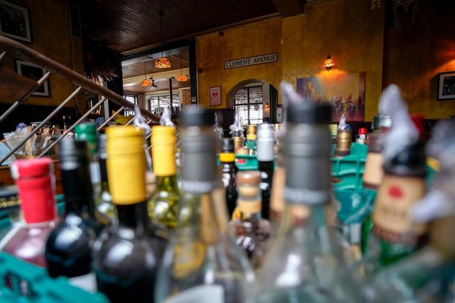 Un bar din Italia „amendează” clienții care înjură