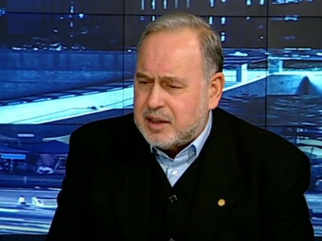 Червеният депутат Славчо Велков хвърли оставка