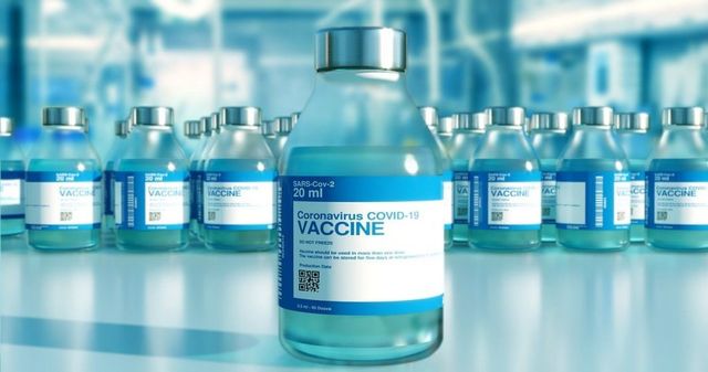 Peste 200 de doze de vaccin s-au stricat la Cluj din cauza unui frigider defect