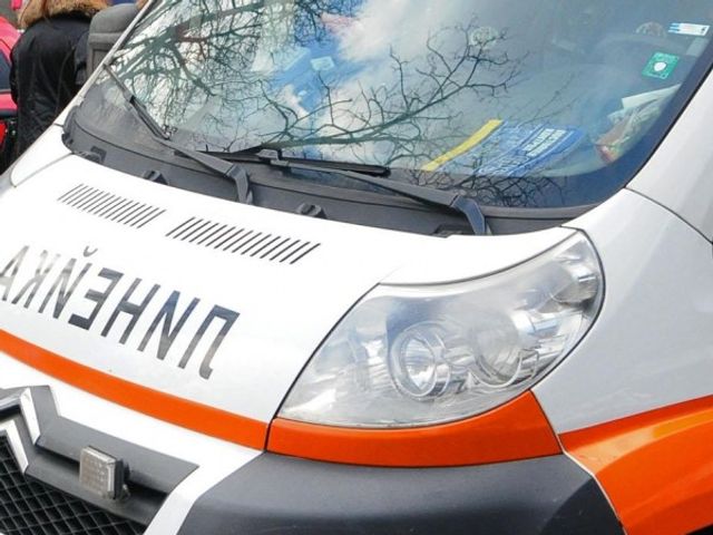 Тежка катастрофа с двама загинали затвори пътя София-Варна в Търговищко