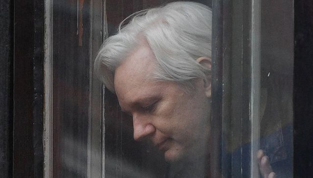 Ministrul britanic de Interne a semnat ordinul de extrădare al lui Julian Assange în Statele Unite