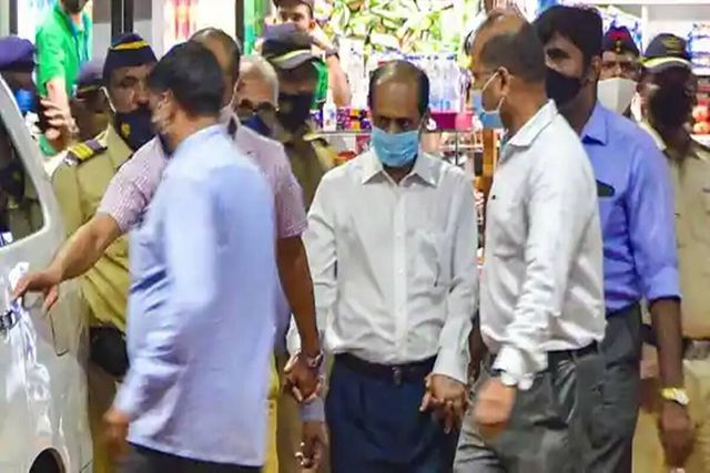 NIA arrests Mumbai cop Kaji who helped Sachin Vaze in Antilia bomb case