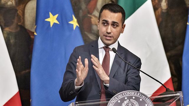 Вице-премьер Италии призвал бороться против антироссийских санкций