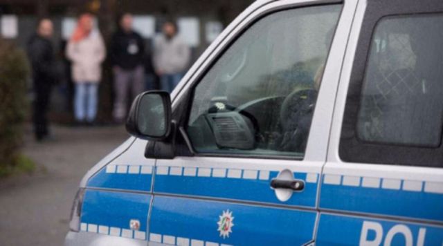Germania, armato di coltello assalta scuola: gravi due ragazzine