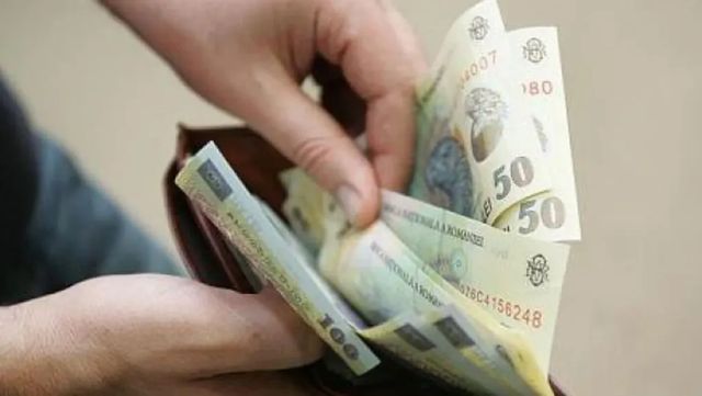 Salariul mediu net a crescut cu 31 de lei în iunie față de luna anterioară