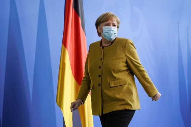 Cancelarul Angela Merkel se vaccinează vineri cu prima doză de AstraZeneca, potrivit presei germane