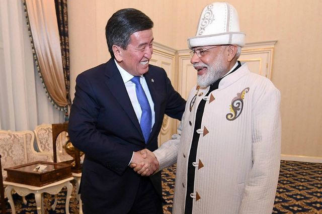 Kyrgyzstan President Gifts Hat, Coat And Samovar to PM Narendra Modi