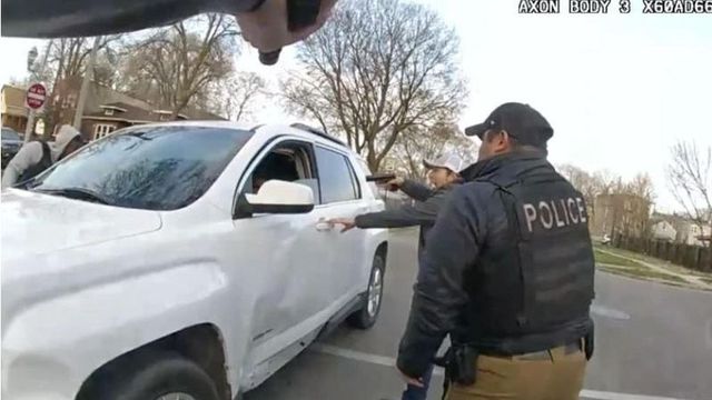Video shock, polizia Usa uccide afroamericano con 96 colpi
