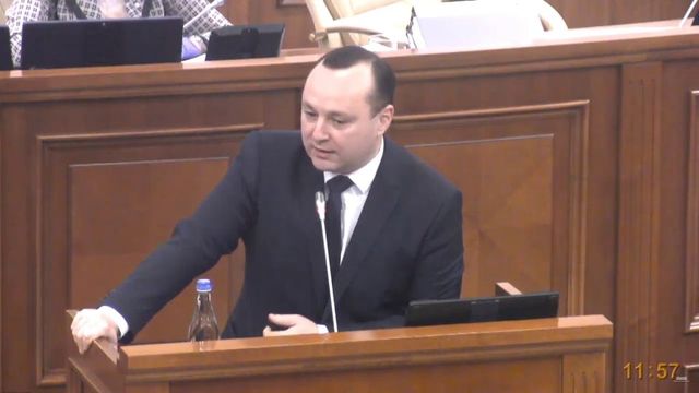 Прокуроры требуют ордер на арест Влада Плахотнюка по новому уголовному делу